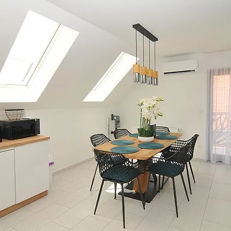 Sio50fok Apartmanhaz *