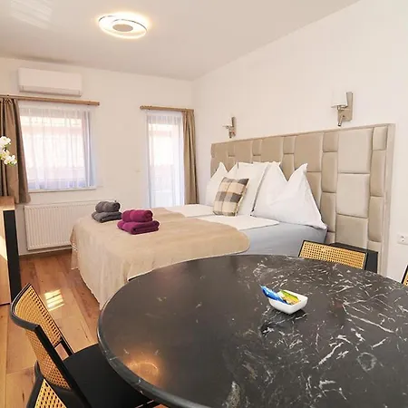 Sio50fok Apartmanhaz Διαμέρισμα *