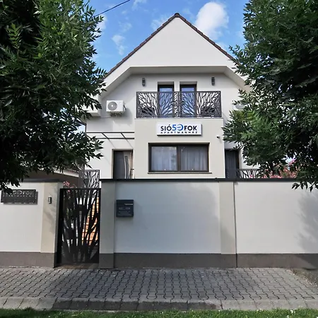 Sio50fok Apartmanhaz Siófok